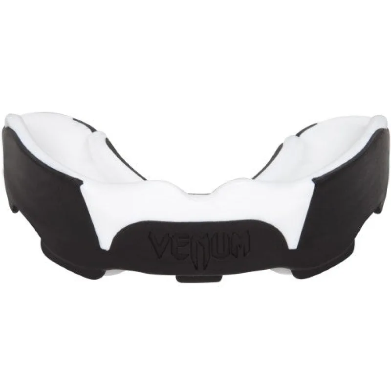 Chránič zubů Venum Predator - černá/ bílá, EU-VENUM-0621 - Senior