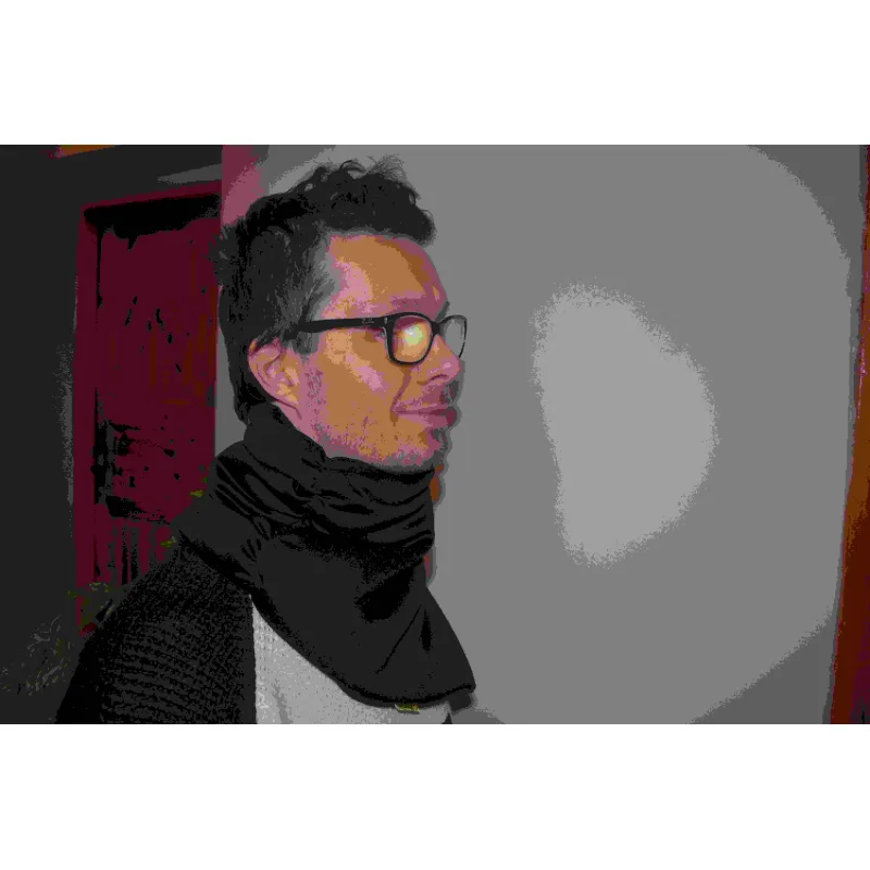 KHC Nákrčník vlněný/fleece černo/černý s dřevěnými knoflíky