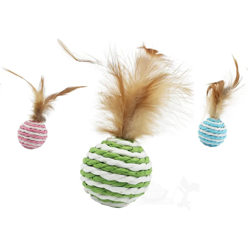 UNIQ PETS hračka pro kočky, míček z přírodního materiálu s peříčkem 4cm