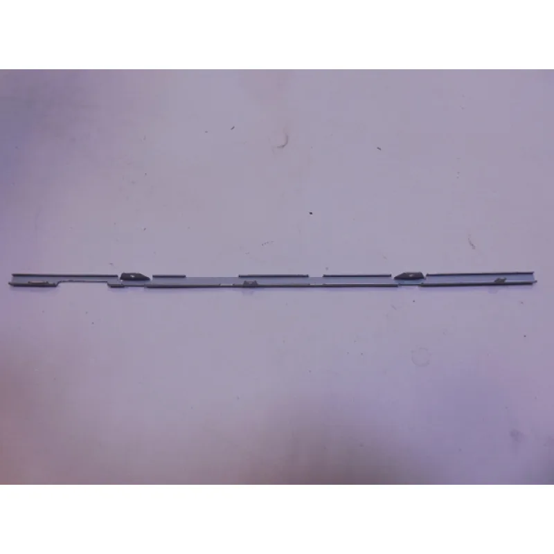 Panty / Hinge (výztuha LCD) pro HP PROBOOK 4710S