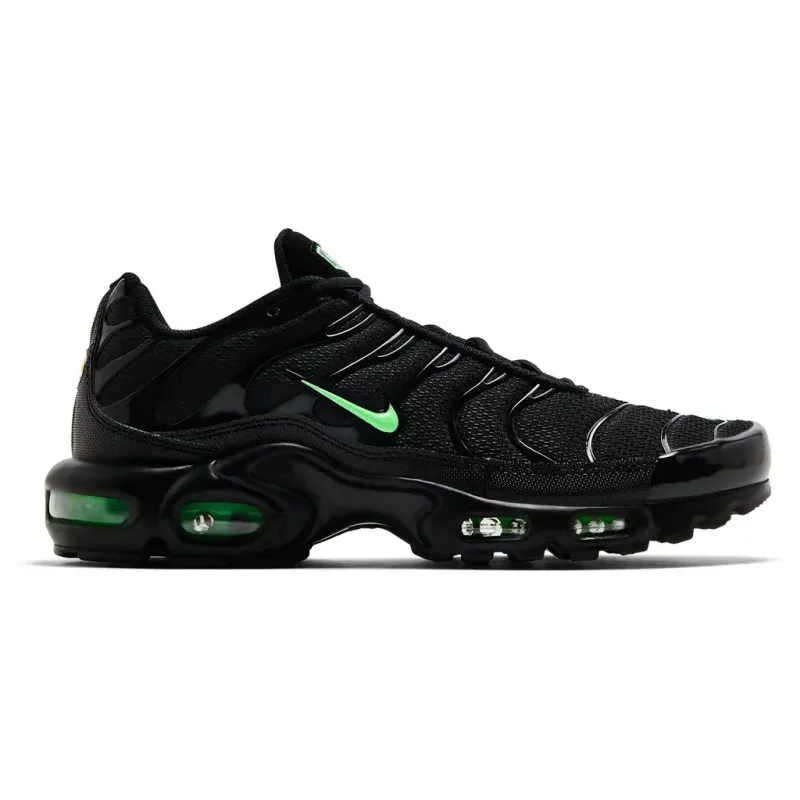 Nike Air Max Plus Black Green Strike