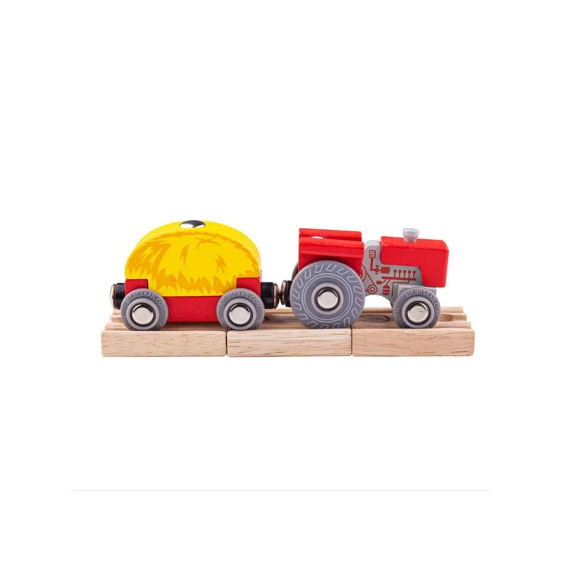 Červený traktor s valníkom