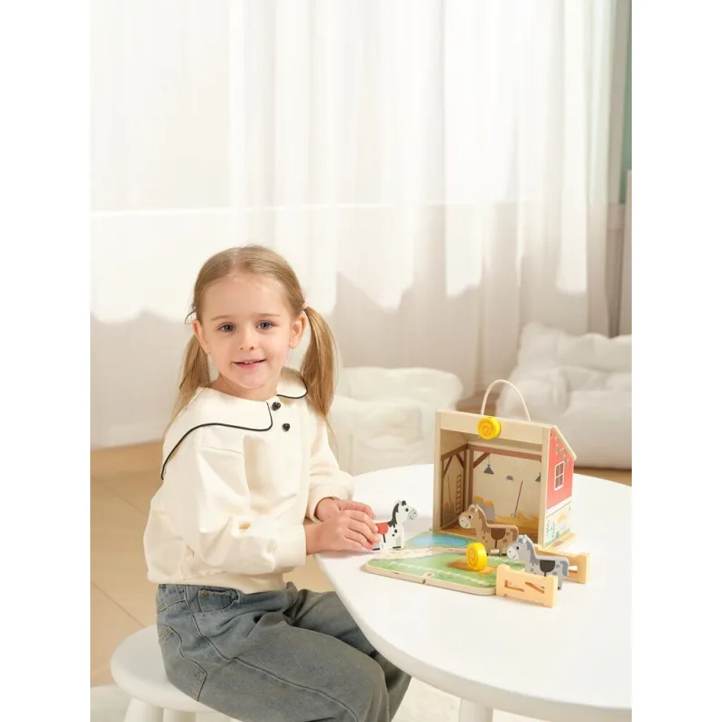 2Kids Toys Moja prvá stajňa pre kone