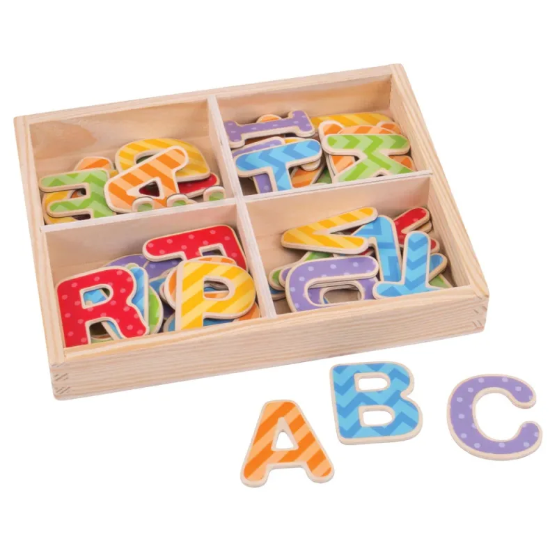 Bigjigs Toys Drevené magnetky Abeceda - veľké písmená 49 ks