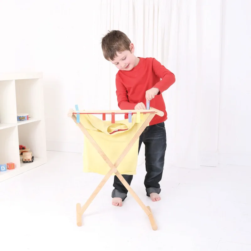 Bigjigs Toys Drevený sušiak na bielizeň
