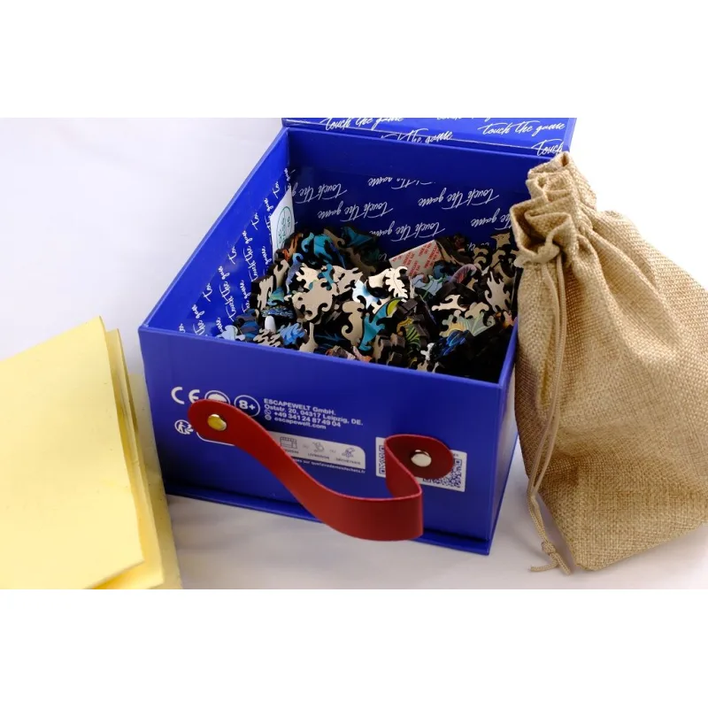 Drevené luminiscenčné puzzle Páv 200 dielikov