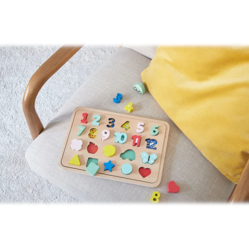 Petitcollage Vkladacie puzzle s číslami a tvarmi viacjazyčné
