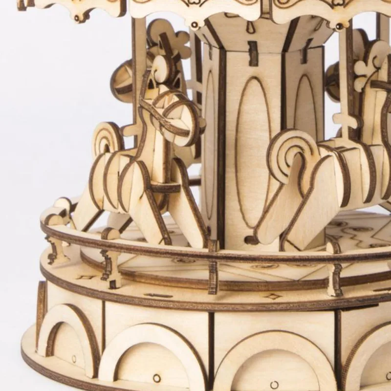 RoboTime Drevené 3D puzzle Veselý kolotoč 178 ks