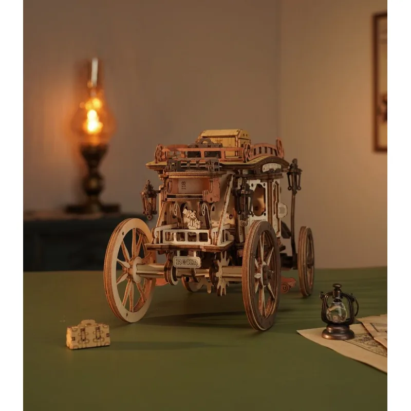RoboTime 3D skladačka hracej skrinky Dostavník