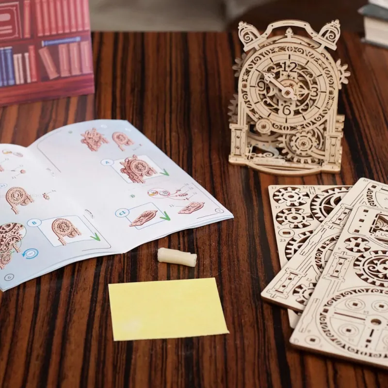 Ugears 3D mechanické puzzle - Dekoračný budík