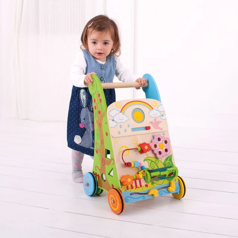 Bigjigs Toys Drevené aktívne chodítko Záhrada