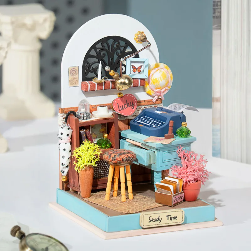 RoboTime Drevené 3D puzzle Miniatúra Študovňa na písanie denníka