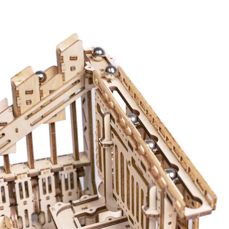 RoboTime Drevené 3D mechanické puzzle Guľôčková dráha Prepadlisko 233 ks