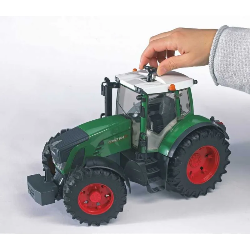 Bruder 3040 Traktor FENDT 936 Vario