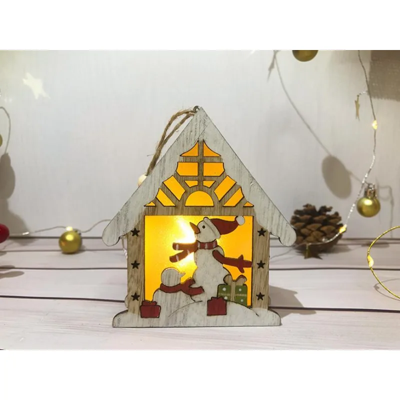 Vianočná dekorácia Snehuliak v domčeku, LED, závesná, 9,2x3x10,4 cm