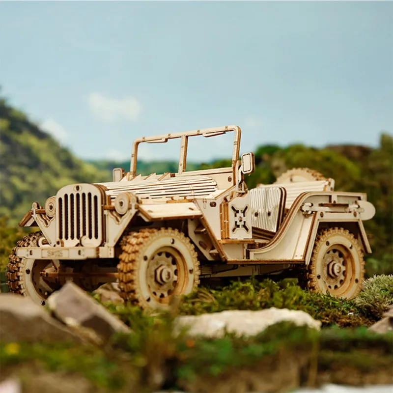 RoboTime Drevené 3D puzzle Vojenský jeep 369 ks