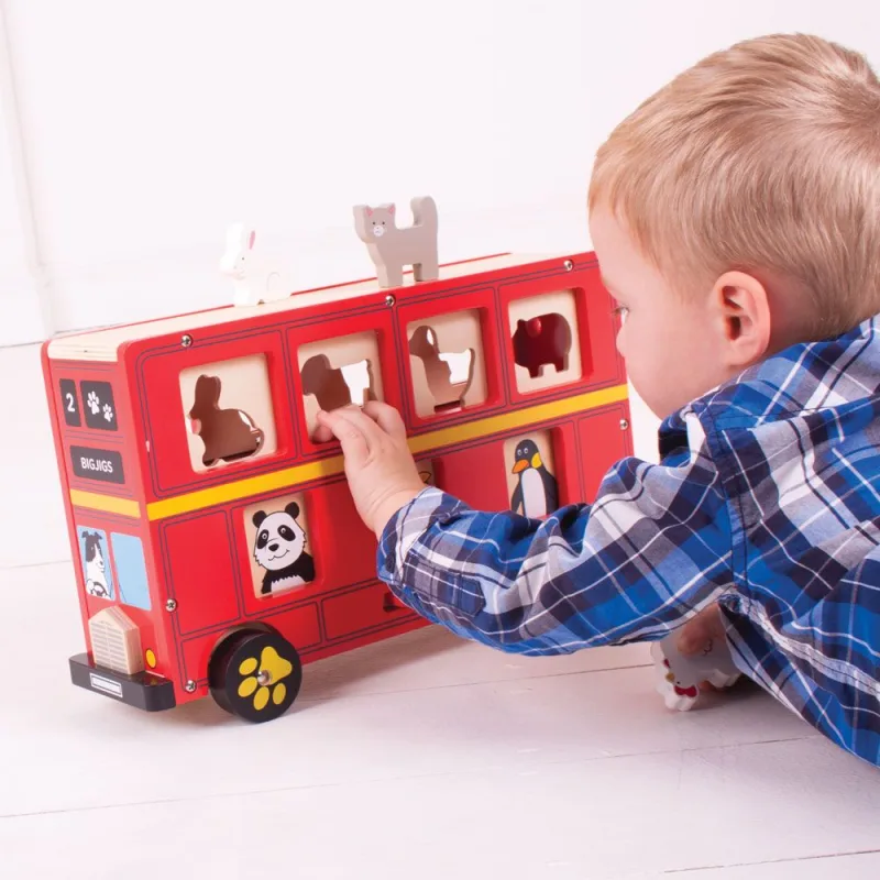 Bigjigs Toys Drevený autobus so zvieratkami Vkladanie