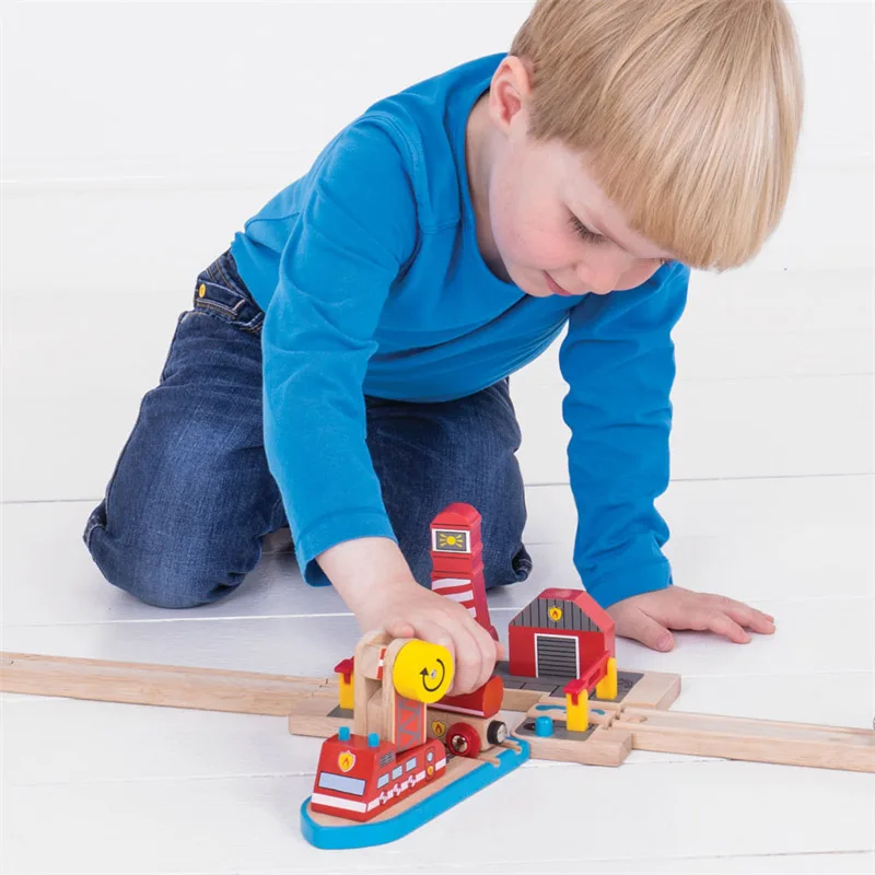 Bigjigs Rail Drevené vláčiky - Hasičská záchranná služba na mori