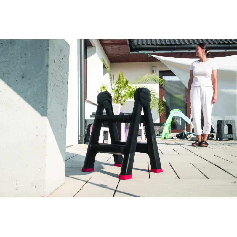 Kistenberg Obojstranné skladacie plastové schodíky TITAN LADDER čierne, modré prvky nosnosť 150kg KLD4565-2717C