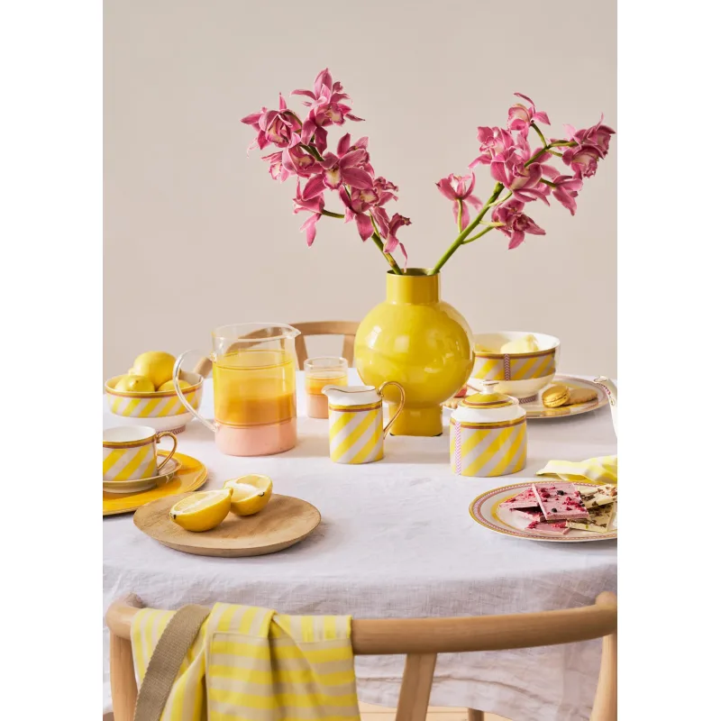 Pip Studio Pip Chique Stripes mlékovka 260ml, žlutá