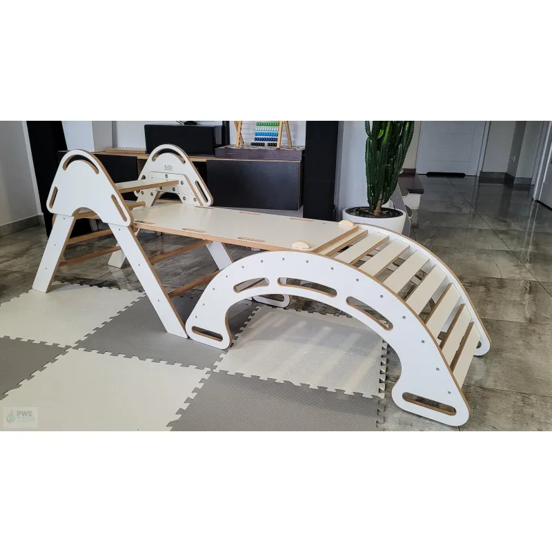 DAPAL Montessori Drevený rebrík V6 biely 300 × 850 × 150 mm