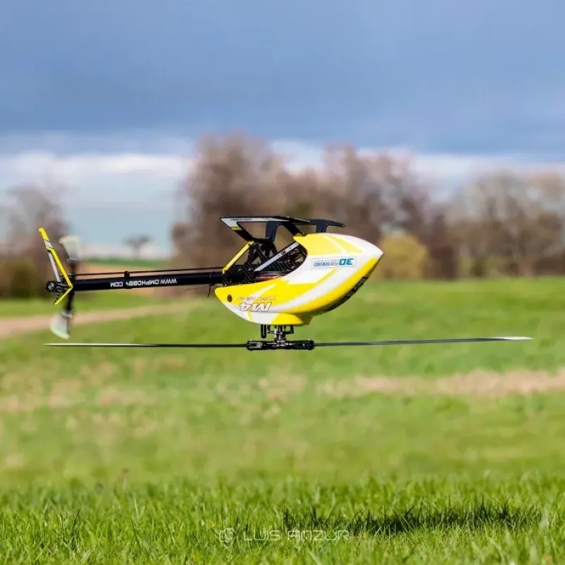 OMP M4 RC 3D vrtulník s motorem Kit (žlutý)