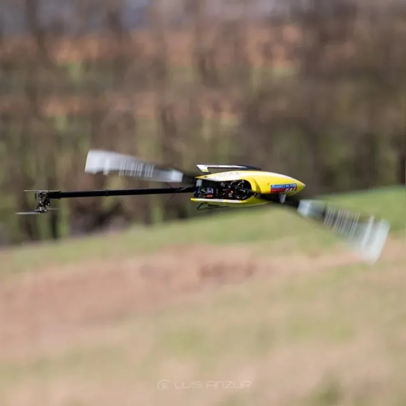 OMP M4 RC 3D vrtulník s motorem Kit (žlutý)