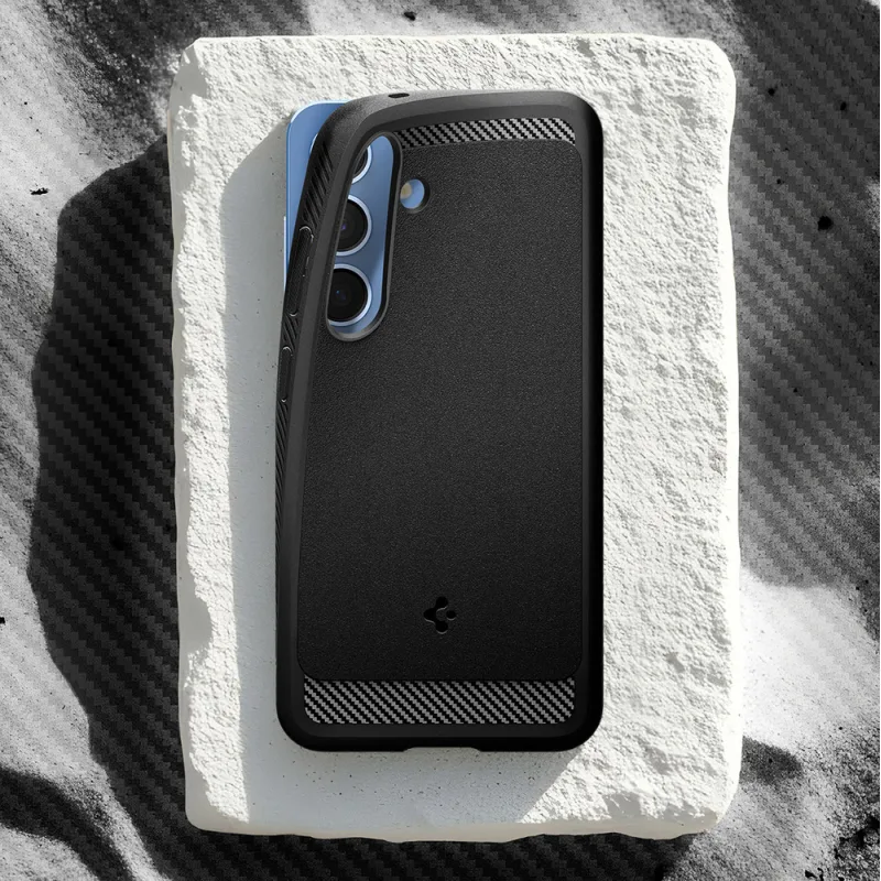 Puzdro Spigen Rugged Armor Mag MagSafe pre Samsung Galaxy S25 – matné čierne