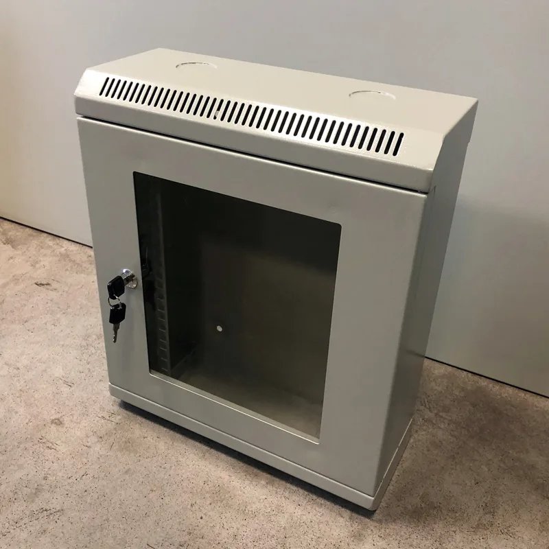 10" rack jednodílný 9U/140 DATACOM Šedý Skl. dv. 7022