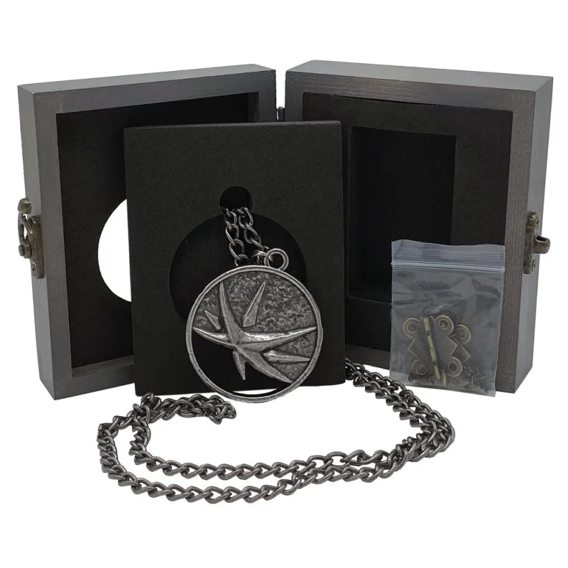 Witcher Medallion Necklace Yennefer