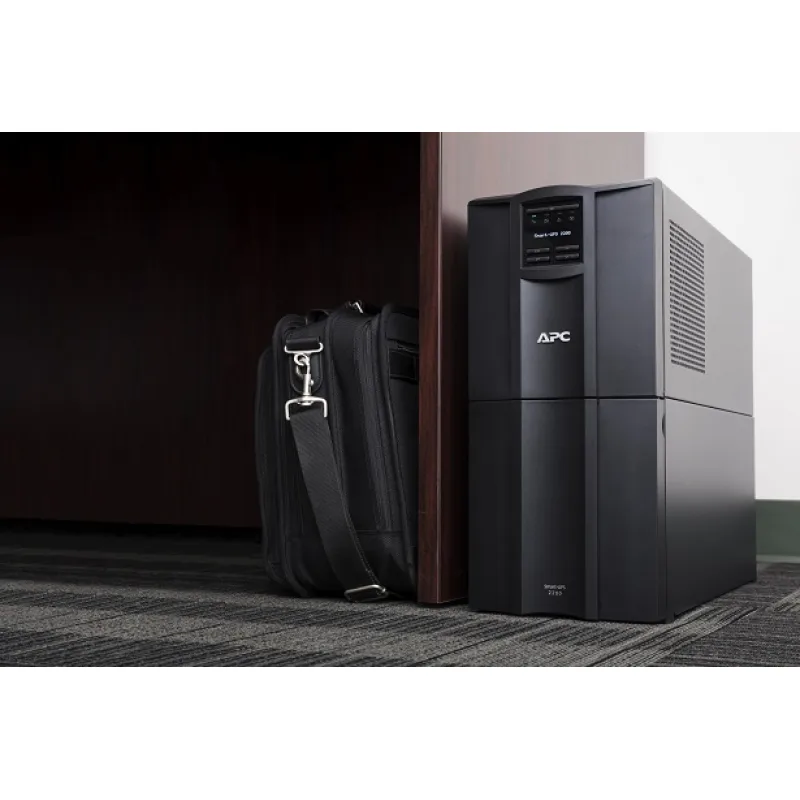 APC Smart-UPS 2200VA LCD 230V with SmartConnect SMT2200IC