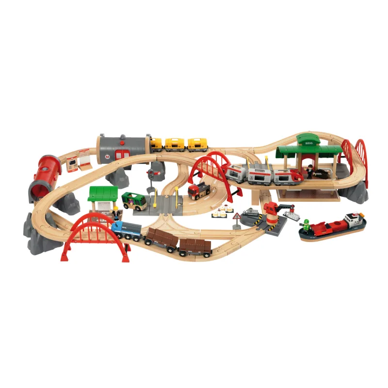 BRIO 33052 Vláčikodráha Deluxe so zvukmi a svetlami v plastovom boxe