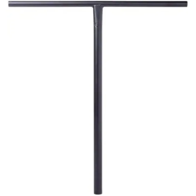 Riadidlá Striker Gravis 710mm čierna