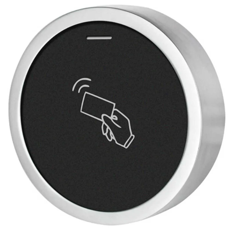 Přístupový systém s čtečkou RFID čipů a karet S7