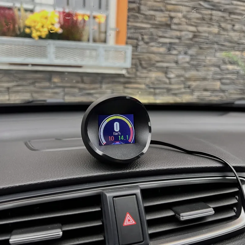 SE144 Palubní DISPLEJ 1,88" LCD, OBDII, GPS měřič rychlosti