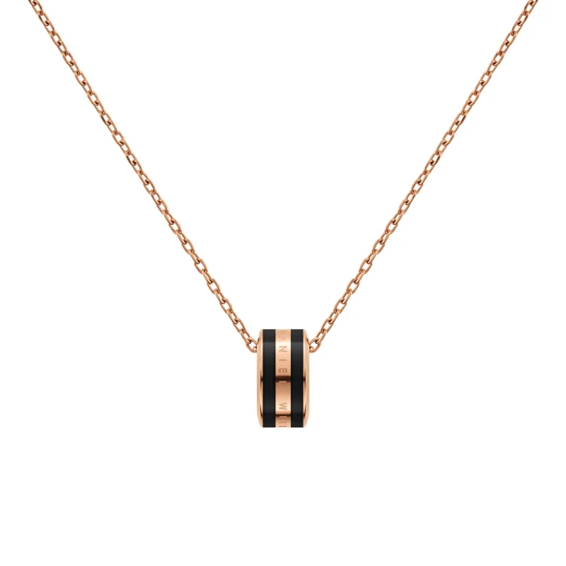 Daniel Wellington náhrdelník s masívnym príveskom DW00400305