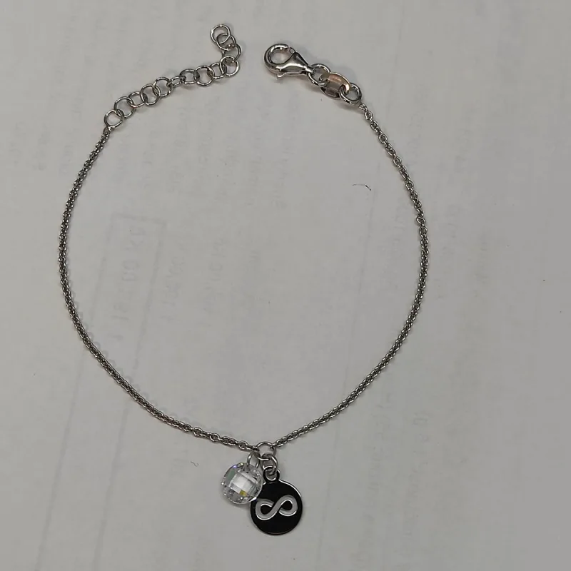 nár s přívěsky zirkon lemniskáta na destičce dĺžka náramku 16+3cm