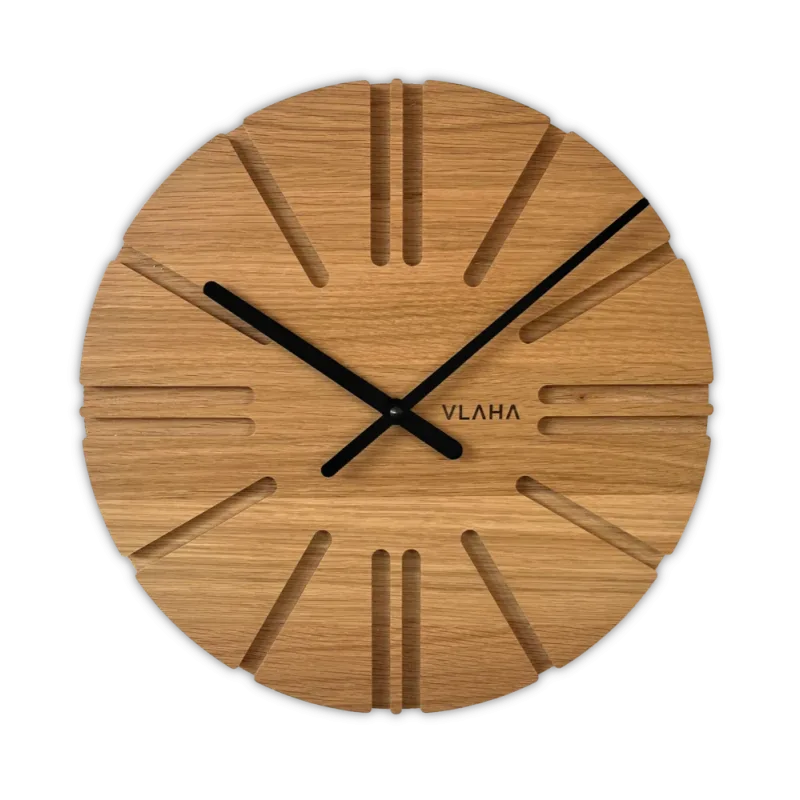 VLAHA Dřevěné dubové hodiny ATELIER vyrobené v Čechách s černými ručkami ⌀32,5cm VCT1152