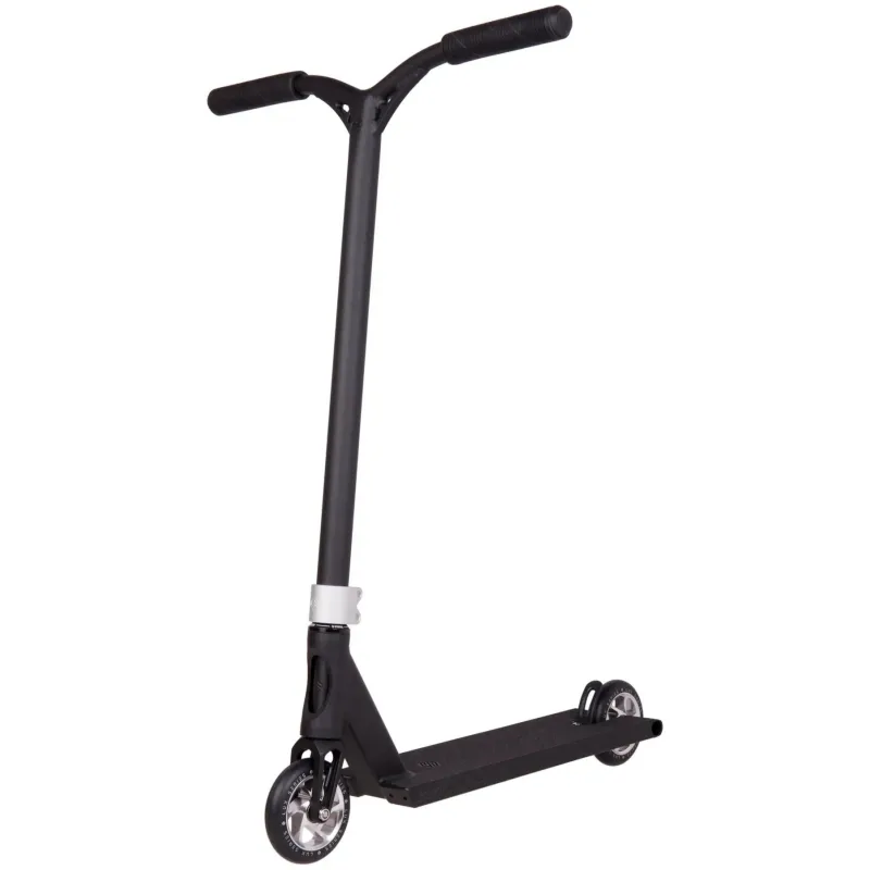 Freestyle kolobežka Striker Lux 5" Boxed M Strieborná