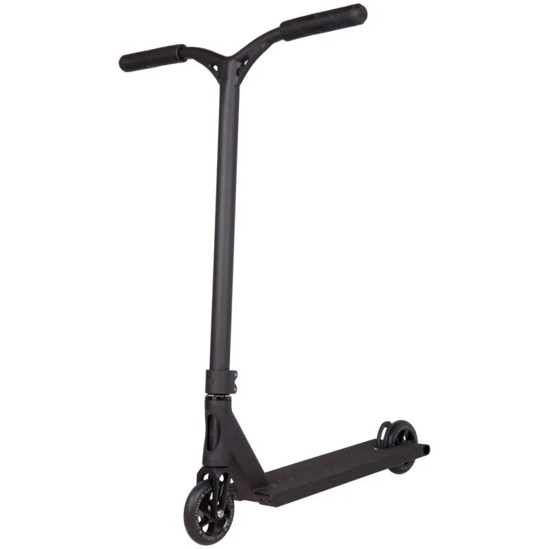 Freestyle kolobežka Striker Lux 5" Boxed M čierna