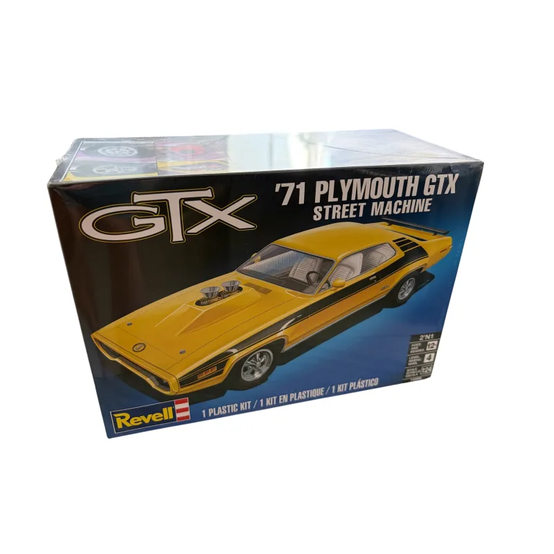 Revell Plastic ModelKit MONOGRAM auto 4588 - 71 Plymouth Satellite GTX Street Machine (1:24)