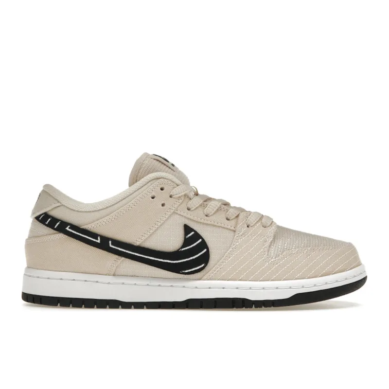 Nike SB Dunk Low Albino & Preto - 44