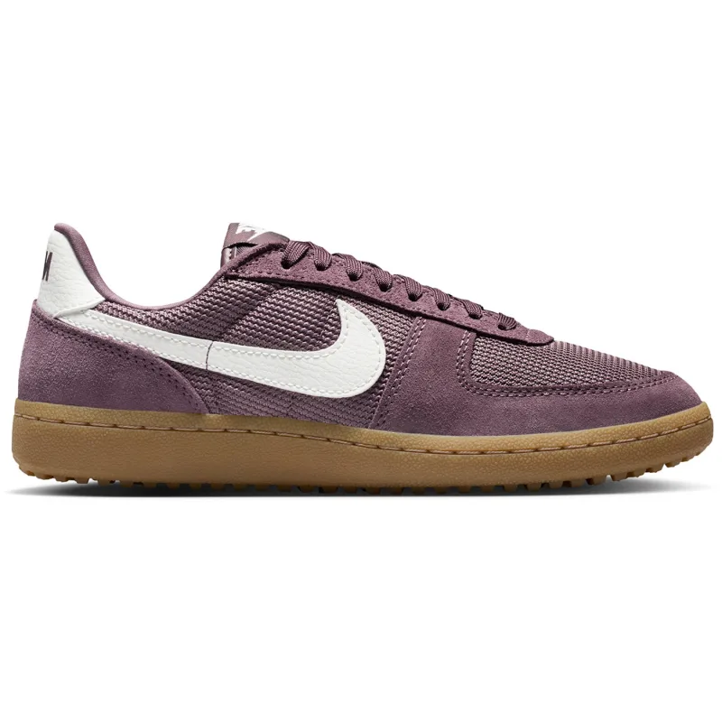 Nike Field General Tattoo Sail Gum (Women's) - 41