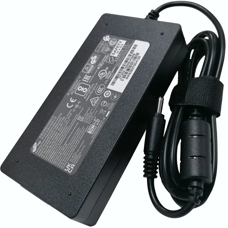 Napájecí adaptér orig. GIGABYTE 150W 20V 77011347