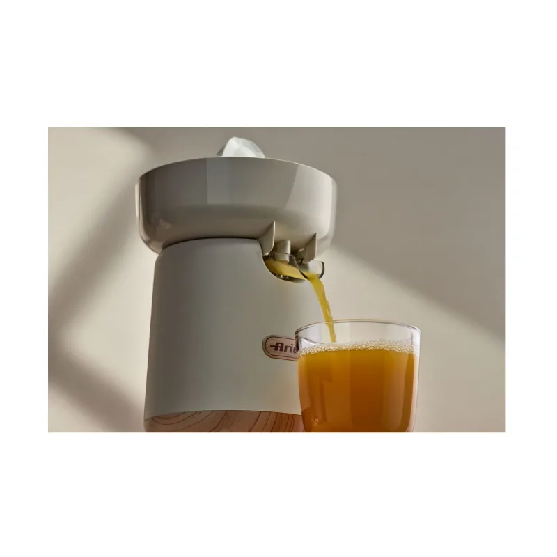 Ariete Breakfast Wood Citrus Juicer 417/06, krémový ART 417/06