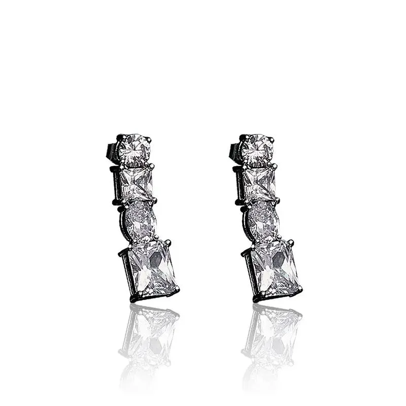 Dámske Náušnice CHIARA FERRAGNI DÁMSKE J19AVU03 (2CM )