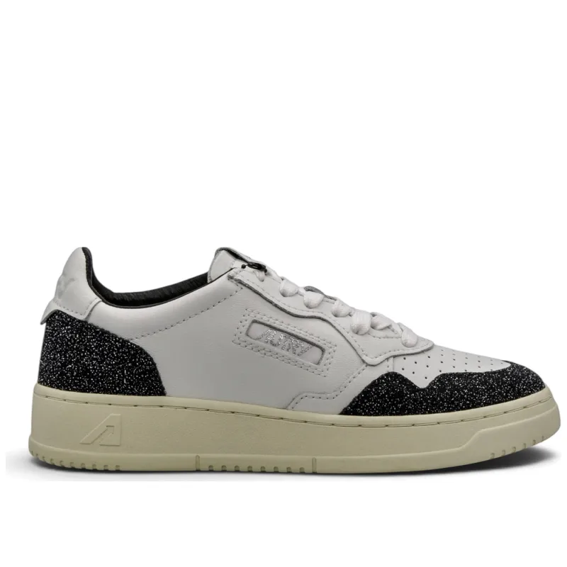 Autry Medalist Low Leather White / Stars Off Black (Women's) - 36