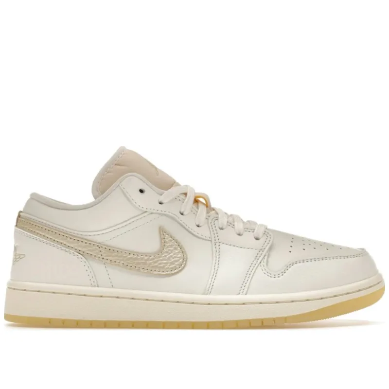 Jordan 1 Low SE Metallic Team Gold (Women's) - 44.5