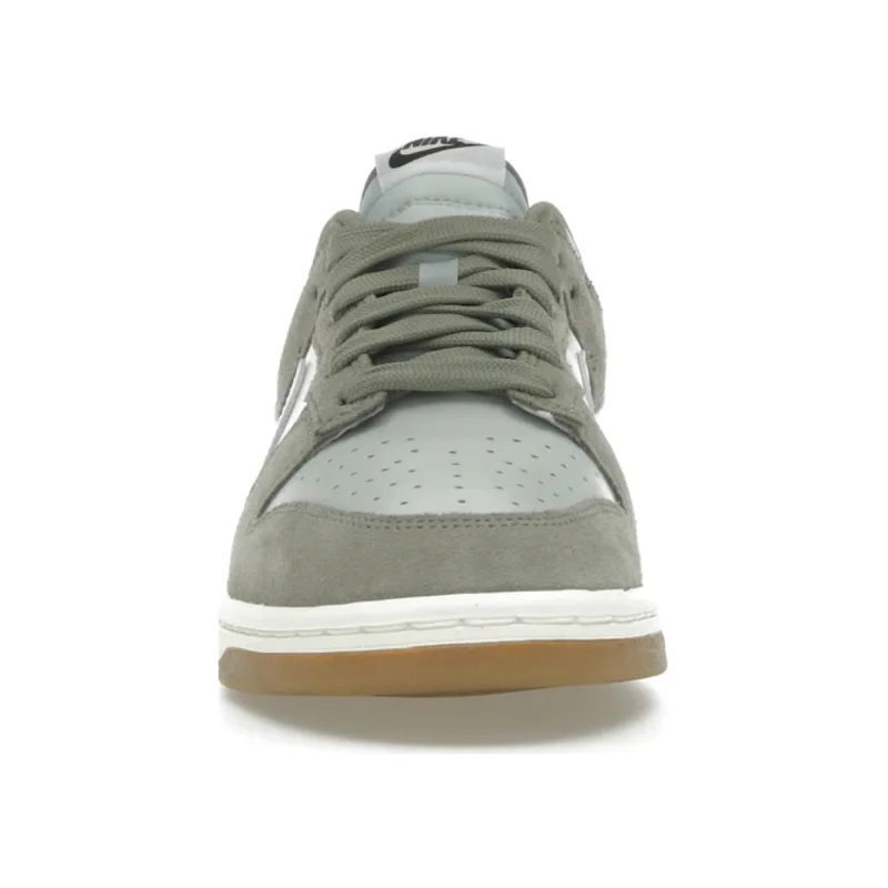 Nike Dunk Low Retro SE Light Silver Light Army Sail White - 40