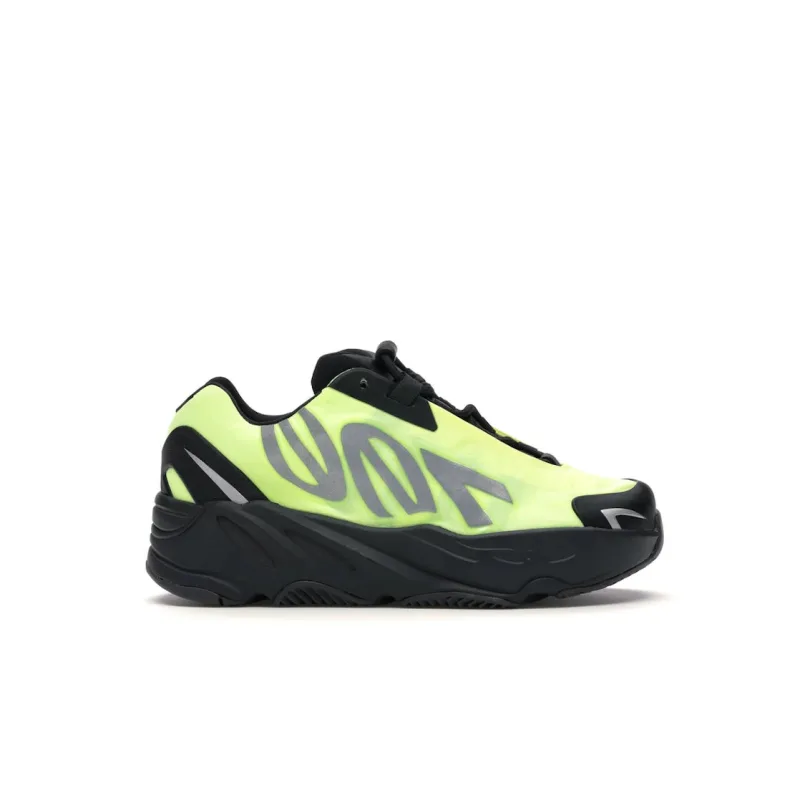 Yeezy Boost 700 MNVN Phosphor (Kids) - 28.5